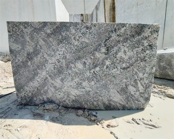 Natural Alaska White Granite Countertop Natural Alaska White Granite Countertop